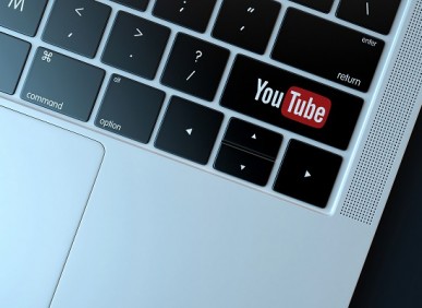 Governo mira em YouTube e Facebook com regras de publicidade infantil